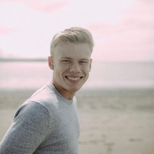 Meet your Posher, Gavin